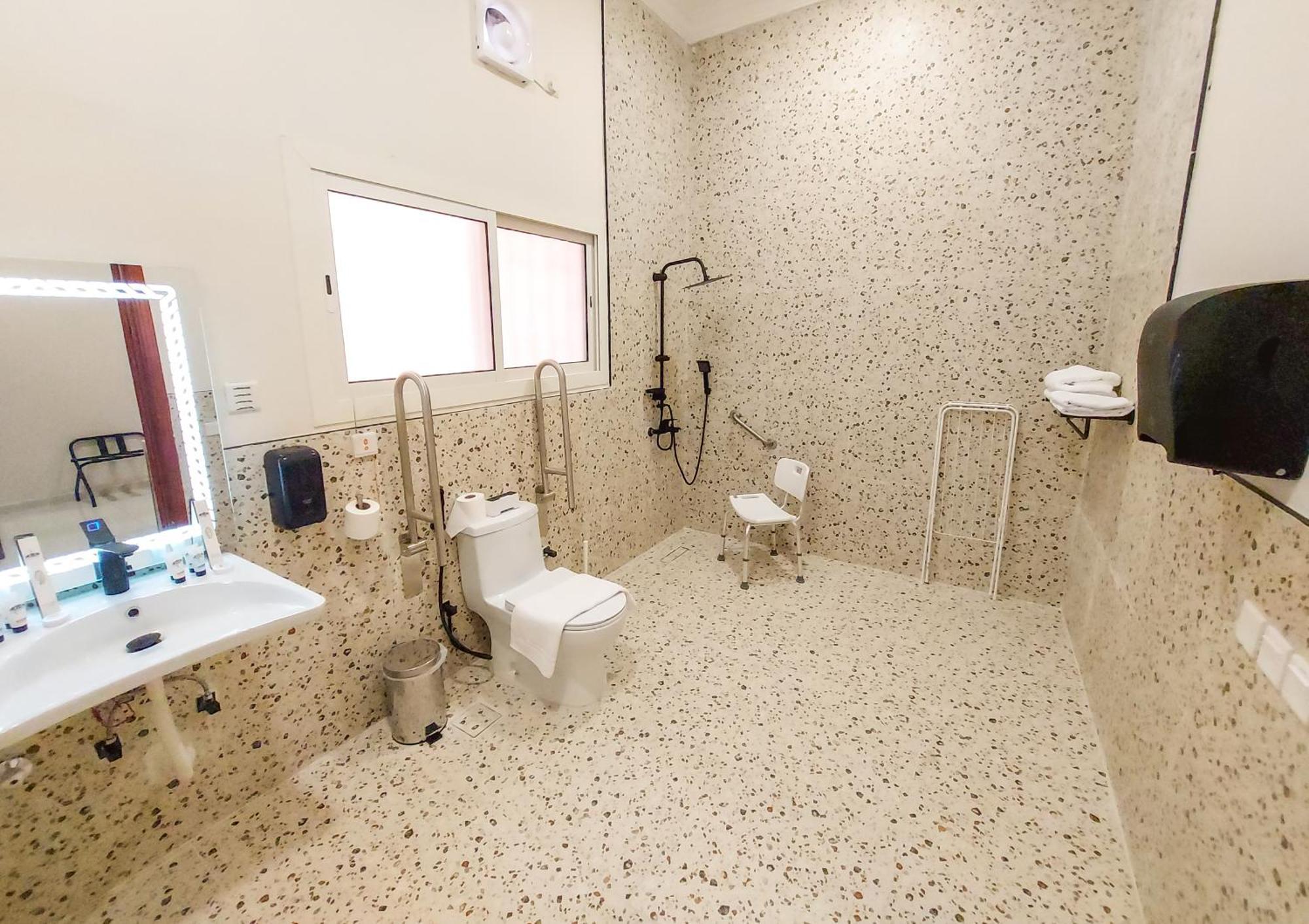 Iwan Alandalusia Alrehab Aparthotel Jeddah Exterior photo